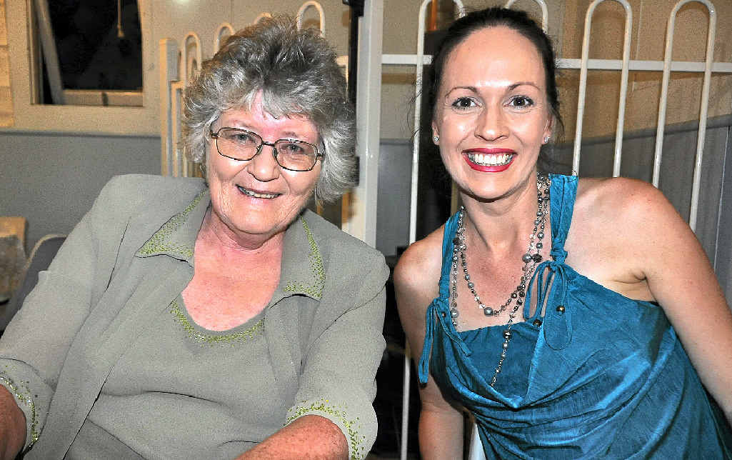 Sue Dixon and Lora Roach sold raffle tickets on Saturday night. Sue Dixon and Lora Roach sold raffle tickets on Saturday night.